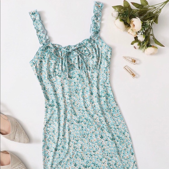 Dresses & Skirts - summer dress